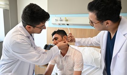 Gaziantep'te kavga sırasında kopan kulak memesi, süper mikrocerrahiyle yerine dikildi