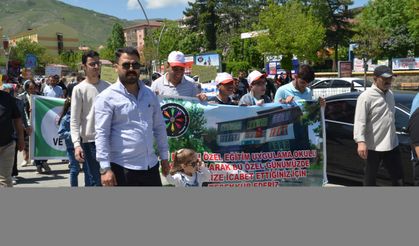 Muş'ta "özel öğrenciler" farkındalık yürüyüşü yaptı