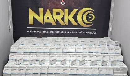 Uyuşturucu taşıyan 3 İranlı suçüstü yakalandı