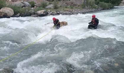 Hakkari'de kaybolan genci arama çalışmaları devam ediyor