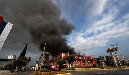 Mersin’de ses ve görüntü fabrikasında yangın