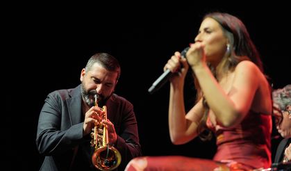 Lübnanlı müzisyenler İbrahim Maalouf ve Hiba Tawaji İstanbul'da konser verdi