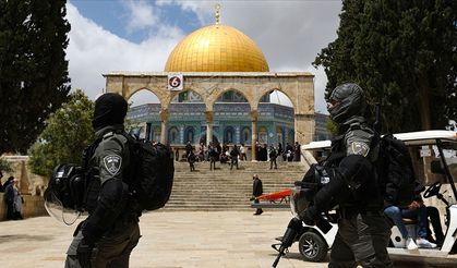 İsrail’den Mescid-i Aksa hatibine giriş yasağı