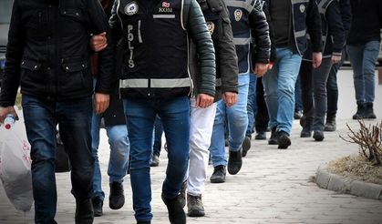 İzmir'de FETÖ operasyonu