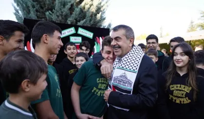 Bakan Tekin’den Cezeri Lisesi’ne ziyaret