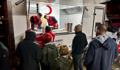 Kızılay'dan Sındırgı’daki depremzedelere beslenme yardımı