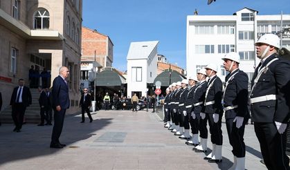 Başkan Kurtulmuş Aksaray Valiliğini ziyaret etti