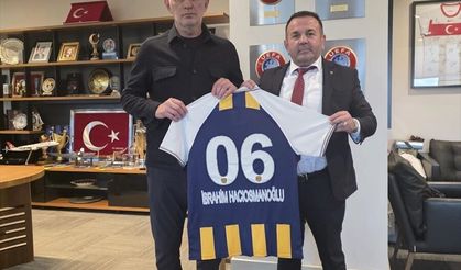 Ankaragücü Başkanı Yaman TFF Başkanı Hacıosmanoğlu'nu ziyaret etti