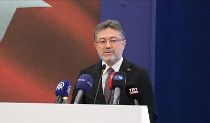 Bakan Yumaklı MAKÜ töreninde konuştu