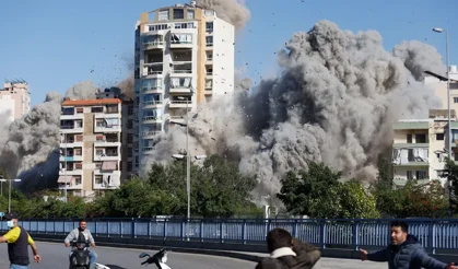 İsrail, Lübnan sınırında 2 evi havaya uçurdu