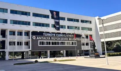 Antalya’da belediye şirketine yolsuzluk operasyonu