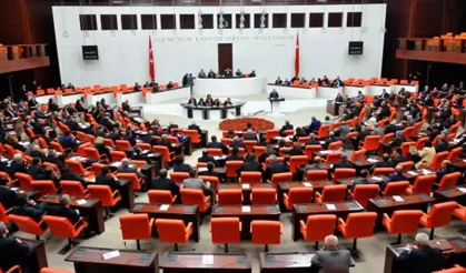 Türk askerinin Aden Körfezi'ndeki görev süresi uzatıldı