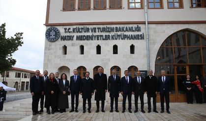Bakan Ersoy Hatay'da ziyaretlerde bulundu