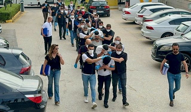 Eskişehir merkezli fuhuş operasyonunda 11 zanlı yakalandı