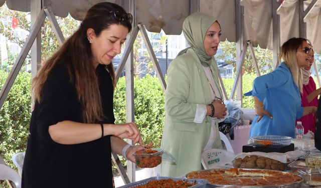 KADEM Malatya Temsilciliği, Gazze'ye destek için hayır çarşısı kurdu