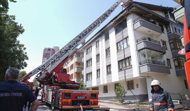 Ankara'da bir binada çıkan yangında mahsur kalan çocuğu itfaiye kurtardı