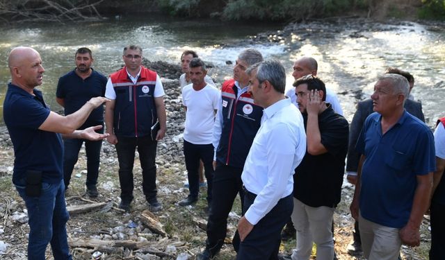 Debisi düşen Tunca Nehri'nden su alamayan çiftçiler için kuyular açıldı