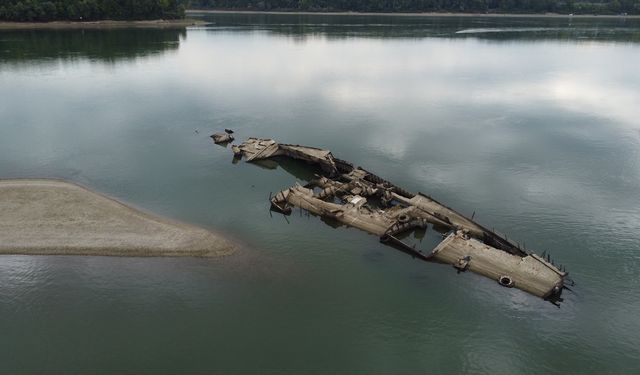 Sırbistan'da Tuna Nehri'nde İkinci Dünya Savaşı'ndan kalma Alman savaş gemisi ortaya çıktı