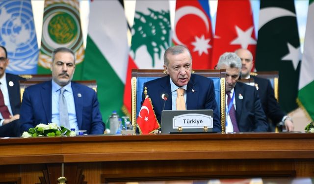 Cumhurbaşkan Erdoğan: Bölgemizde barışın tesisi için D-8 ülkeleri olarak daha fazla çaba harcamalıyız