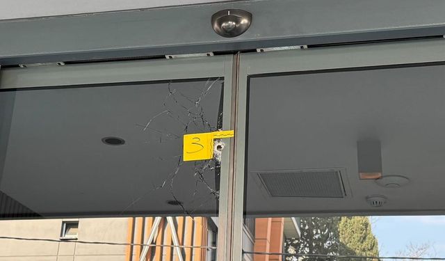 Avcılar'da iki otele silahla ateş açıldı