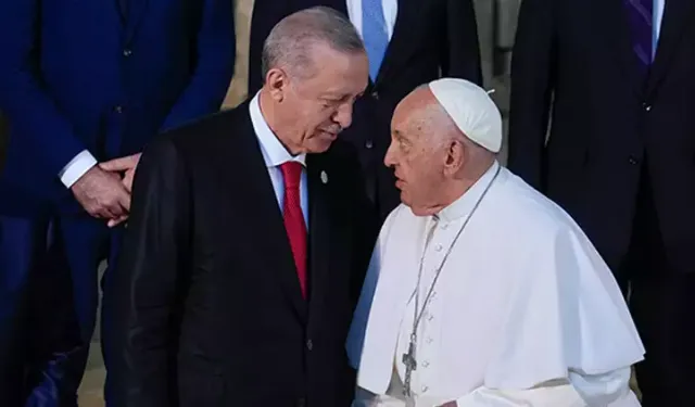 Cumhurbaşkanı Erdoğan'dan Papa Francis için başsağlığı mesajı