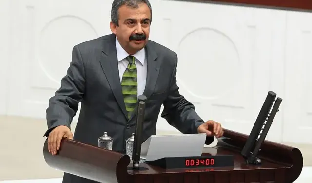 Sırrı Süreyya Önder kalp rahatsızlığı geçirdi! Ameliyat sonrası hastaneden sağlık durumuna ilişkin açıklama