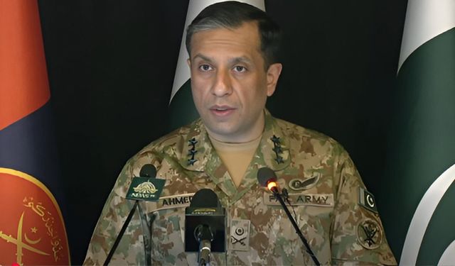 Pakistan, Hindistan’a ait 12 SİHA'yı etkisiz hale getirdi