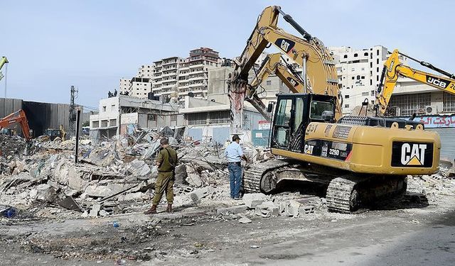 İsrail ordusu, işgal altındaki Batı Şeria'da Filistinlilere ait 2 evi yıktı