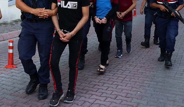 İstanbul'da DEAŞ operasyonunda 9 zanlı yakalandı