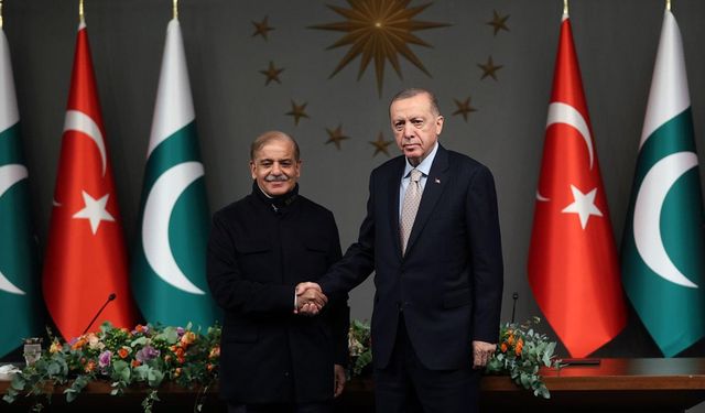 Cumhurbaşkanı Erdoğan, Pakistan Başbakanı Şerif ile telefonda görüştü