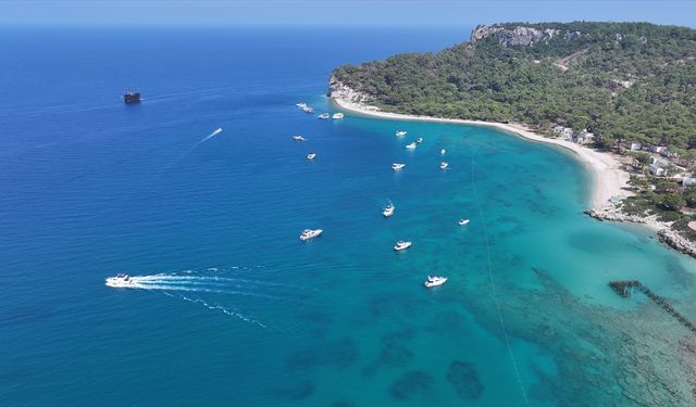 Antalya'ya 8 ayda gelen turist sayısı 12 milyona yaklaştı
