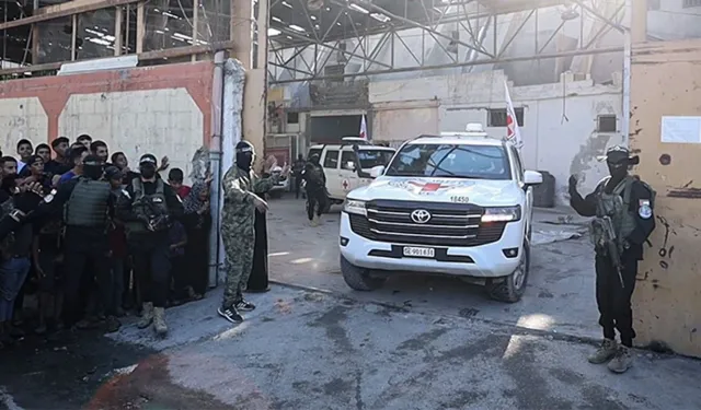 Hamas 20 İsrailli esiri tamamen serbest bıraktı