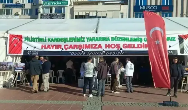 İzmir'de Gazze'ye için 'hayır çarşısı' kuruldu
