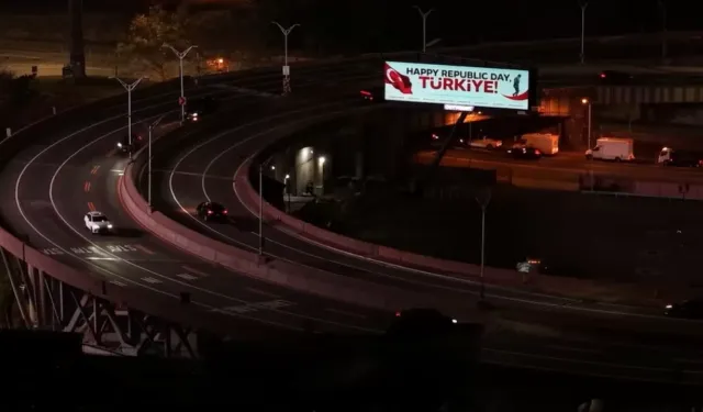 New York’ta Lincoln Tüneli’nde 29 Ekim mesajı