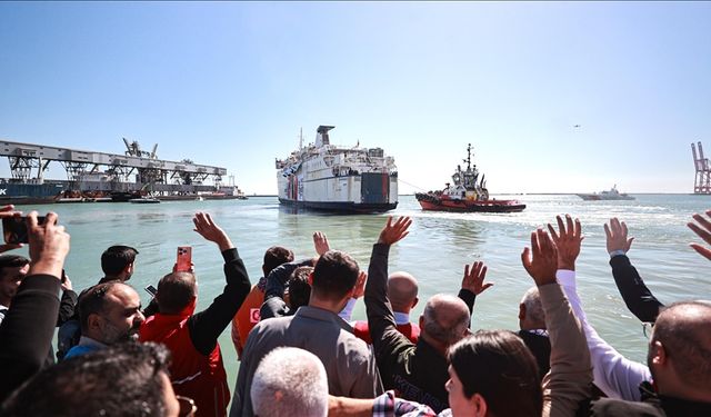 Türkiye’nin 17. İyilik Gemisi El Ariş’e gidiyor