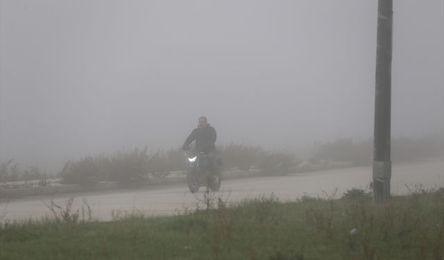 Hatay'da sis nedeniyle görüş mesafesi düştü