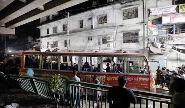 Bangladeş'in başkenti Dakka'da bombalı saldırı