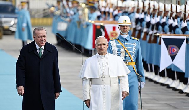 Cumhurbaşkanı Erdoğan ve Papa 14. Leo heyetlerle görüştü
