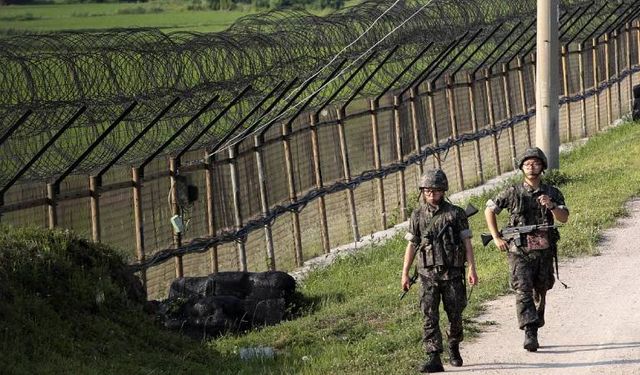 Güney Kore ordusu Kuzeyli askerlere uyarı ateşi açtı