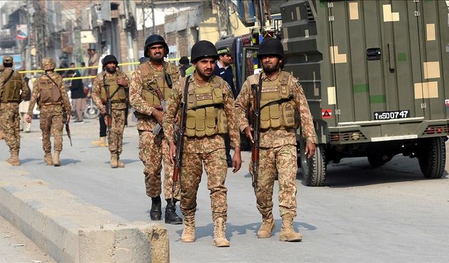 Pakistan ordusu 15 teröristi etkisiz hale getirdi