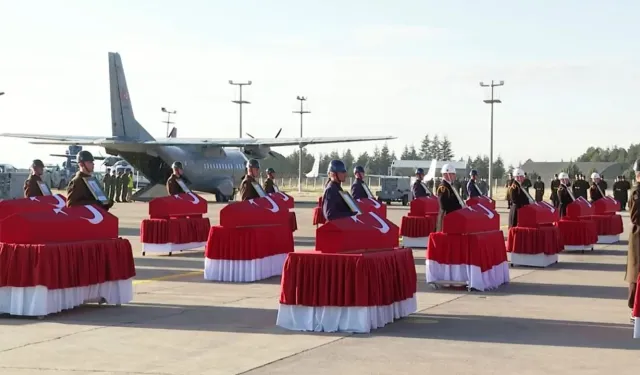 Şehit askerler için cenaze töreni düzenlendi
