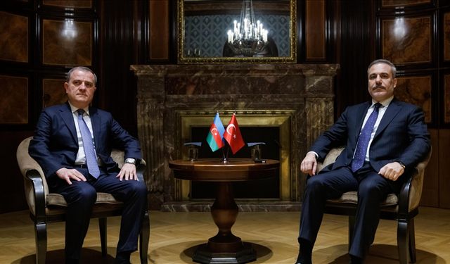 Bakan Fidan Bakü'de Bayramov ile görüştü