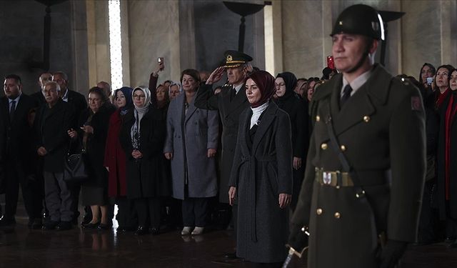 Bakan Göktaş'tan Anıtkabir’e anlamlı ziyaret