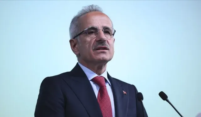 Bakan Uraloğlu'ndan köprü ve otoyol açıklaması