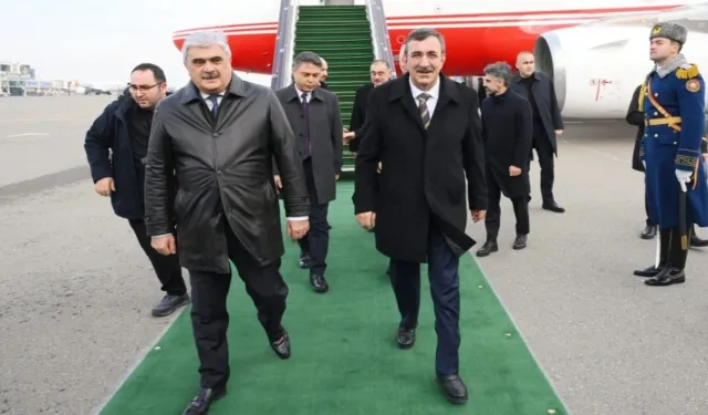 Cumhurbaşkanı Yardımcısı Yılmaz Bakü'ye geldi