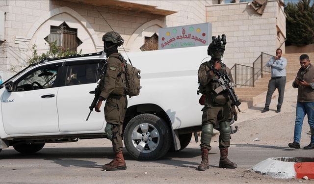 İsrail askerleri Batı Şeria'da biri çocuk 2 Filistinliyi yaraladı