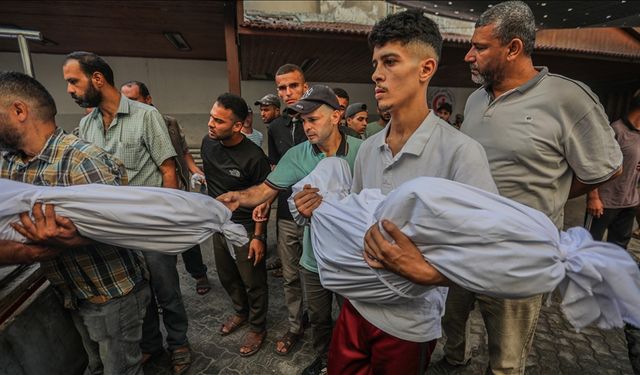 İsrail'in Gazze'ye saldırılarında can kaybı 70 bini aştı