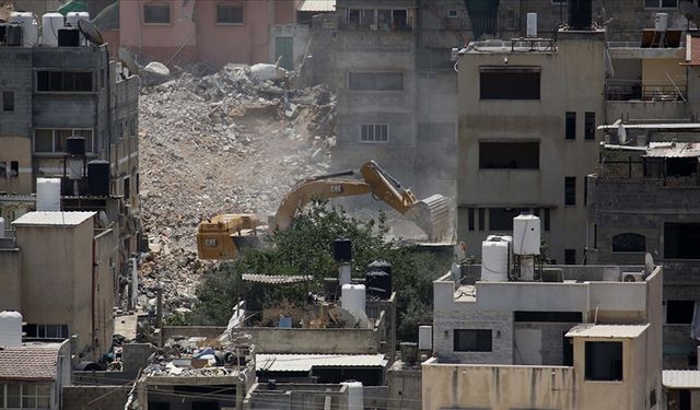 İsrail Nur Şems kampında evleri yıkıyor