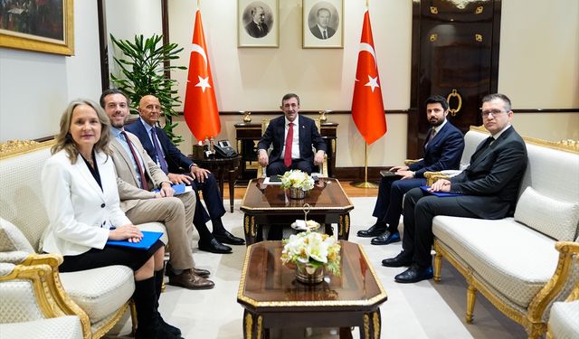 Cevdet Yılmaz ABD Büyükelçisi Barrack'ı kabul etti