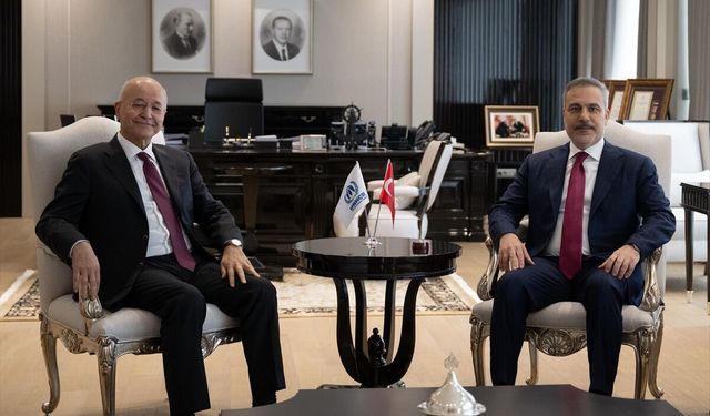 Hakan Fidan BM Mülteciler Yüksek Komiseri Barham Salih ile görüştü